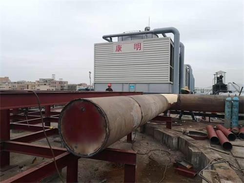 闭式冷却塔冷却系统的维护以及工作原理(开式冷却塔和闭式冷却塔的区别)