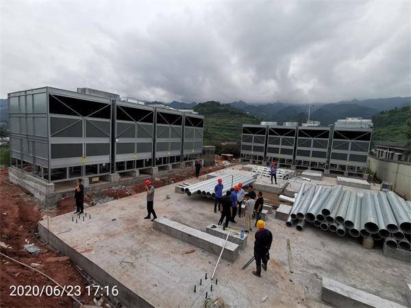 闭式冷却塔和开放式冷却塔的实际效果有什么不同?(冷却塔分几大类)