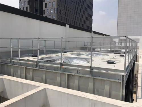 玻璃钢冷却塔降低机械噪音和振动，减少用户能源(上海轻型玻璃钢冷却塔)