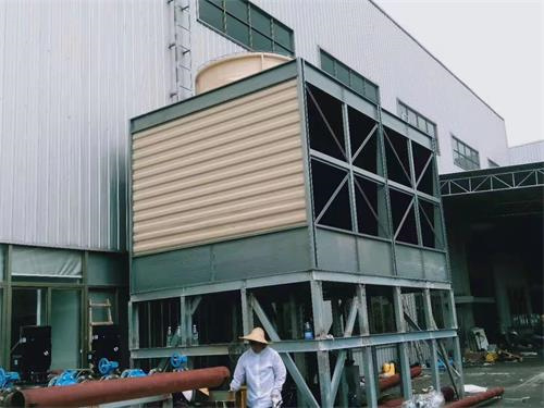 冷却塔是一种重要工业循环用水装置(冷却塔的模板用